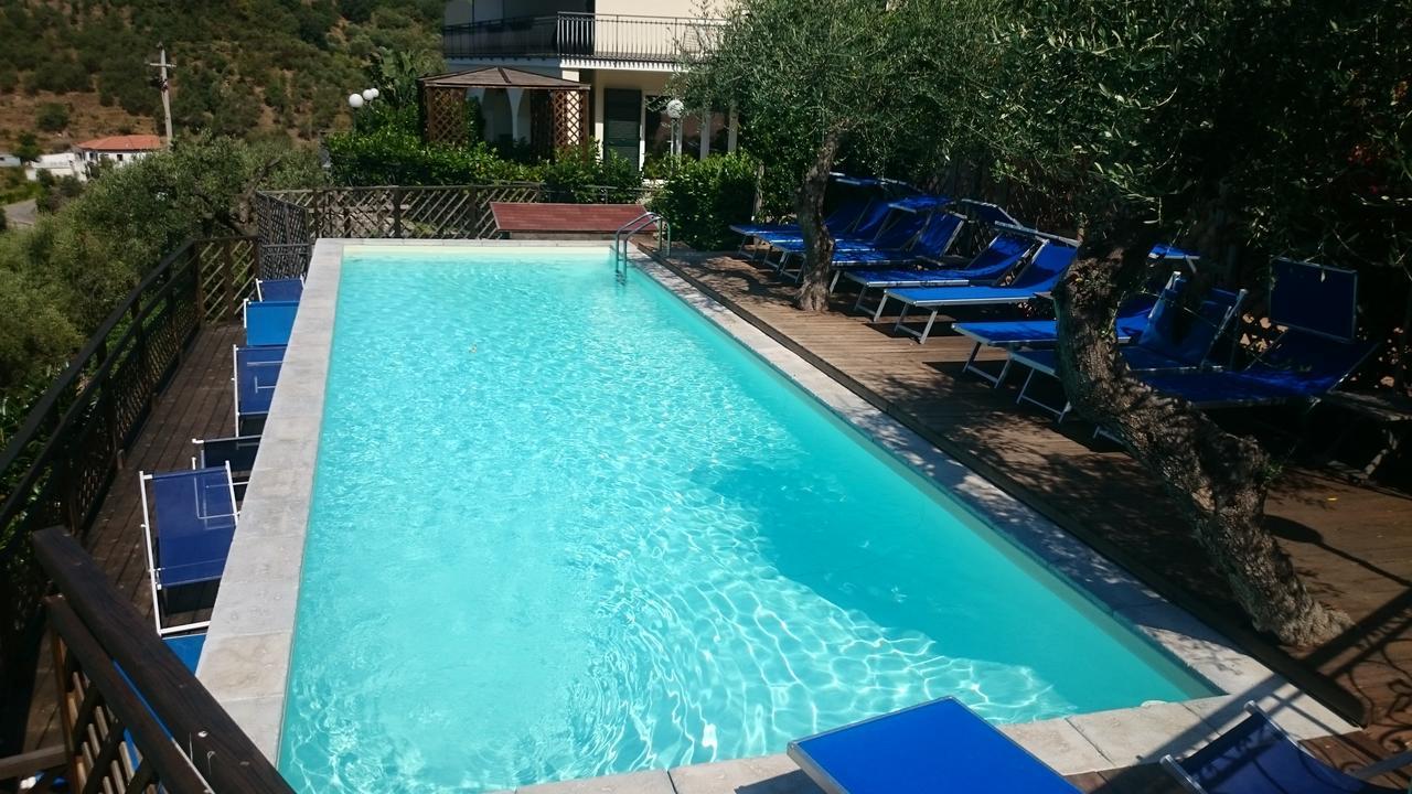 I Monili Apartment Moneglia Luaran gambar