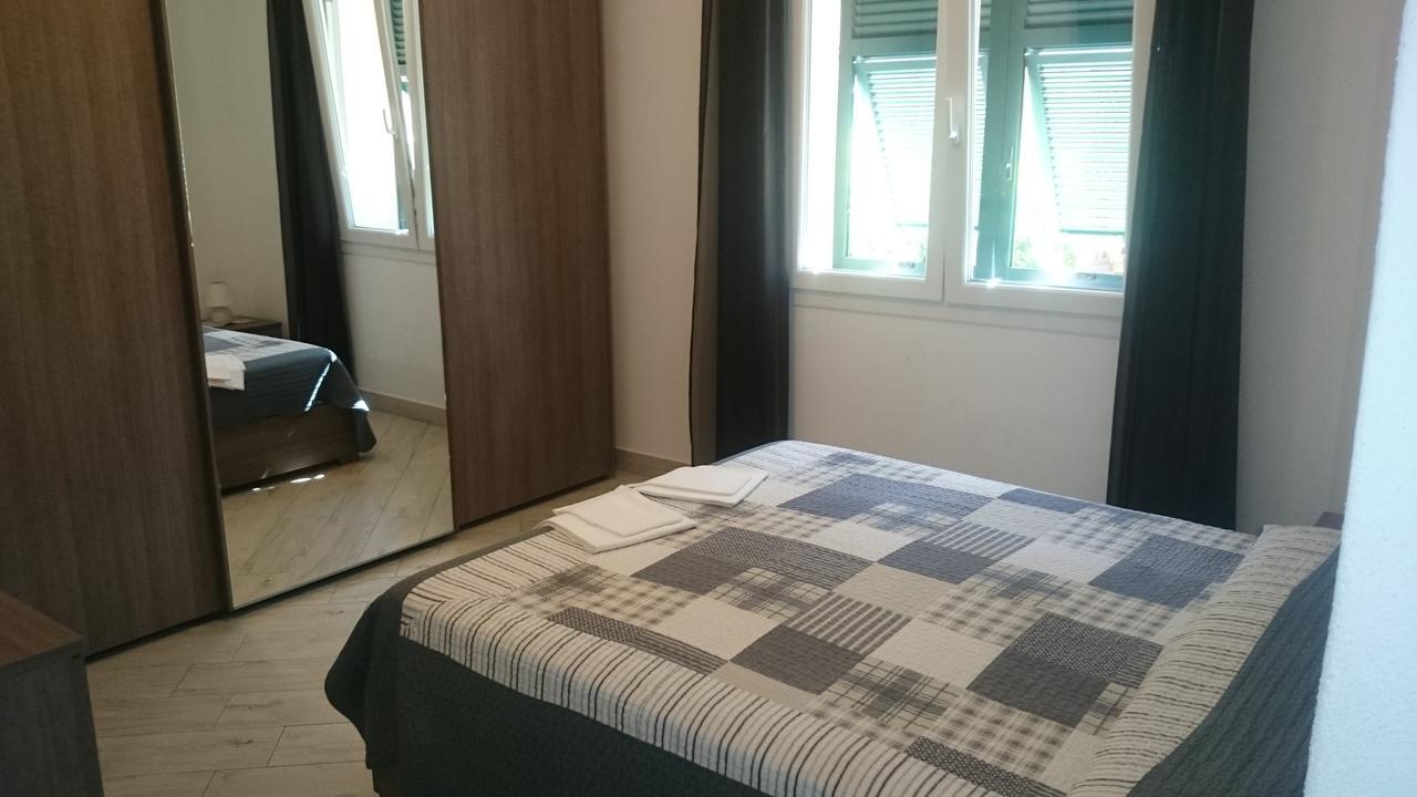 I Monili Apartment Moneglia Luaran gambar